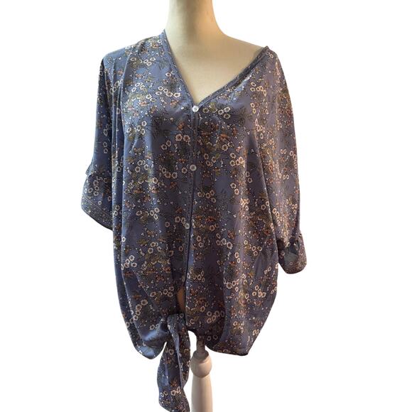 Max Studio Women Plus Size 2X Top Blouse floral Short Sleeve Blue Button NWT - Picture 4 of 8